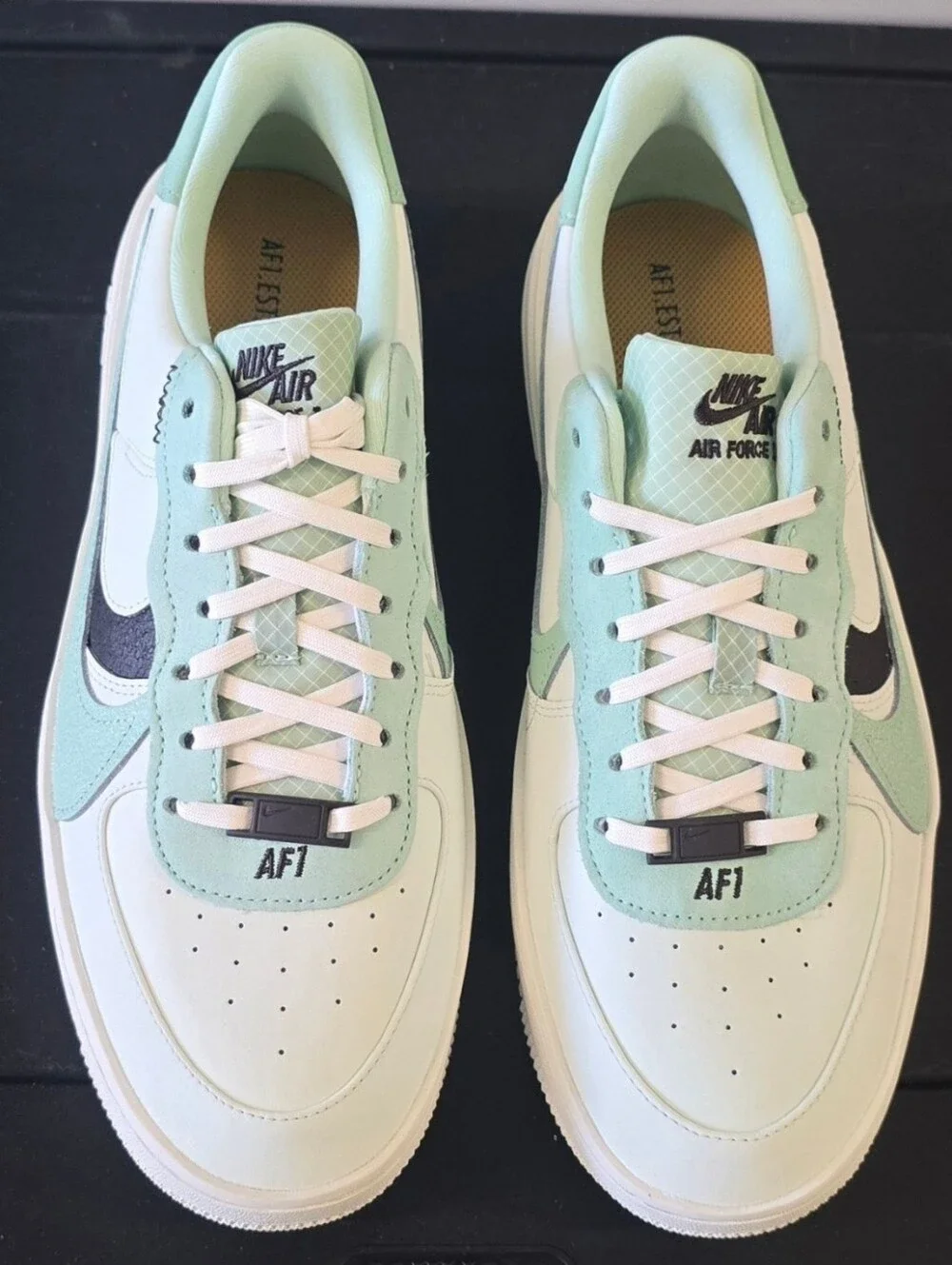 Nike Air Force 1 AF1 Platform Womens Size 11.5 Shoes DX3730 300 Barely Enamel